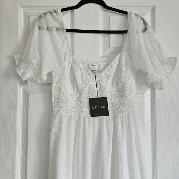 Le Lis White Puff Sleeve Sundress - Picture 2 of 7